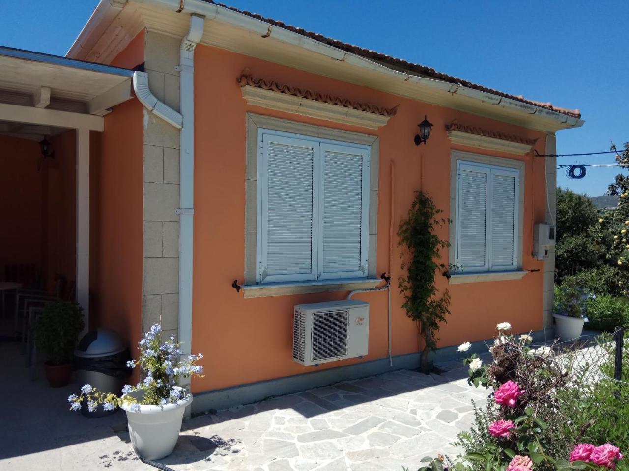 Monte Caputo Holiday House Alykes  Bagian luar foto